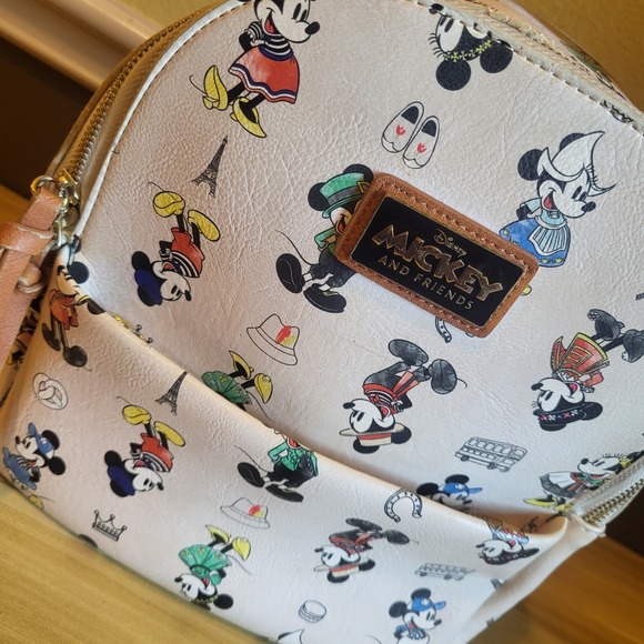 Her Universe Disney Mickey & Friends International Mini Backpack/Lunch Box - Picture 2 of 16